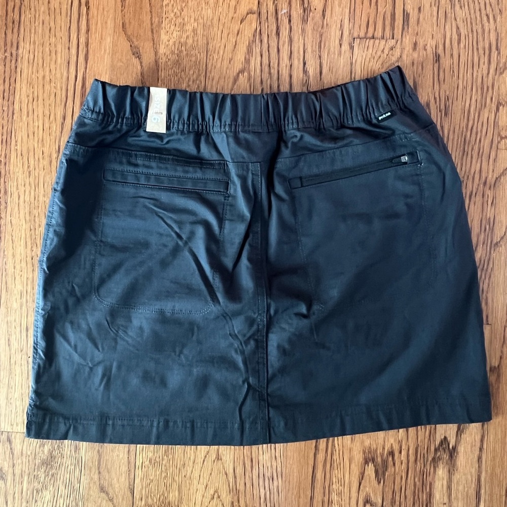 Prana Double Peak Charcoal Skort - Picture 3 of 9